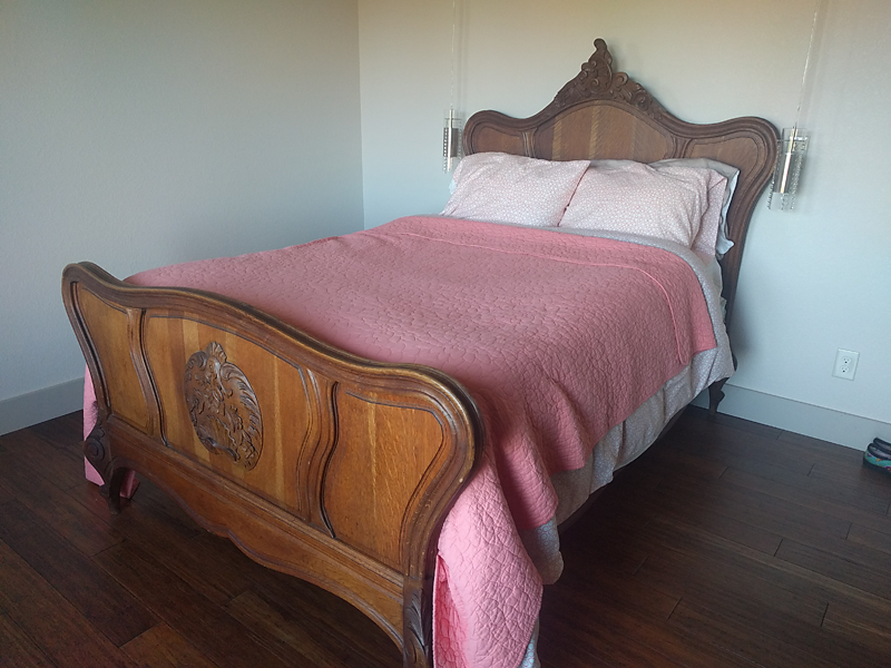 antique bed